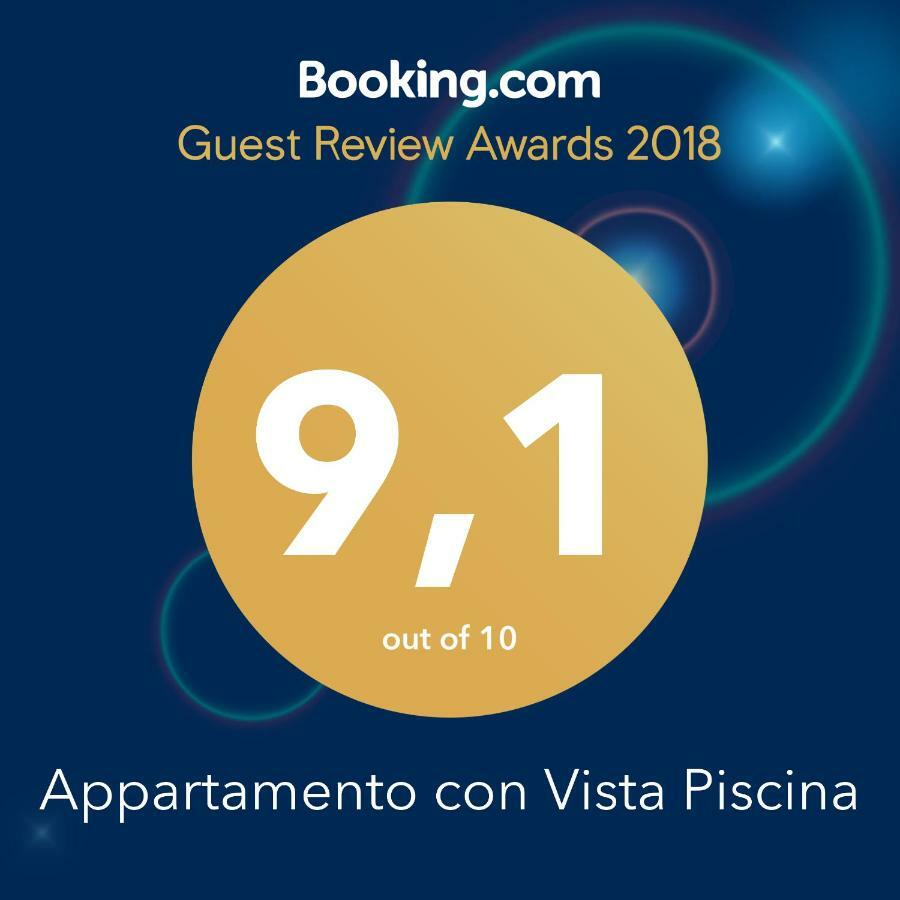 Mansarda Con Vista Piscina Vila Campofelice Di Roccella Exterior foto